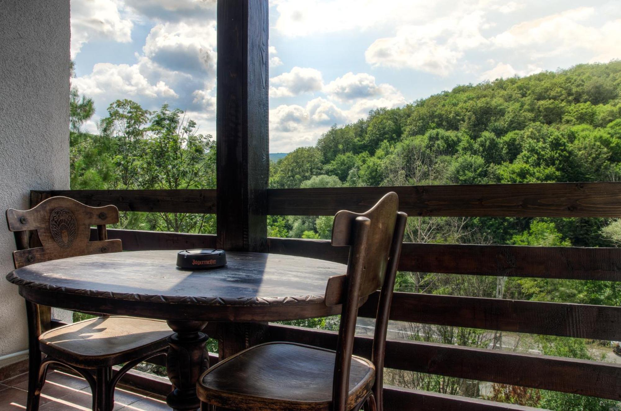 Pensiune-Restaurant Tara Luanei Sărata-Monteoru Quarto foto